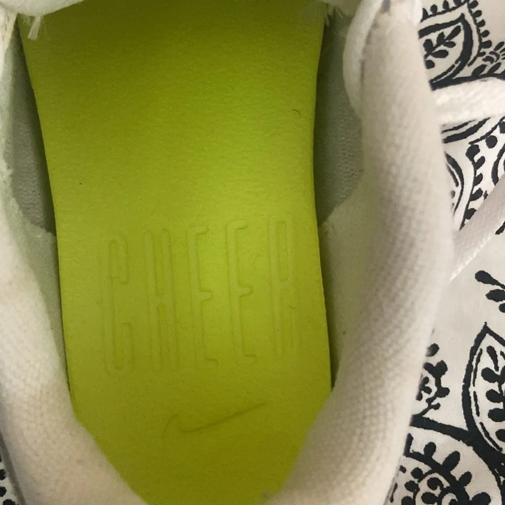 Nike good pre
